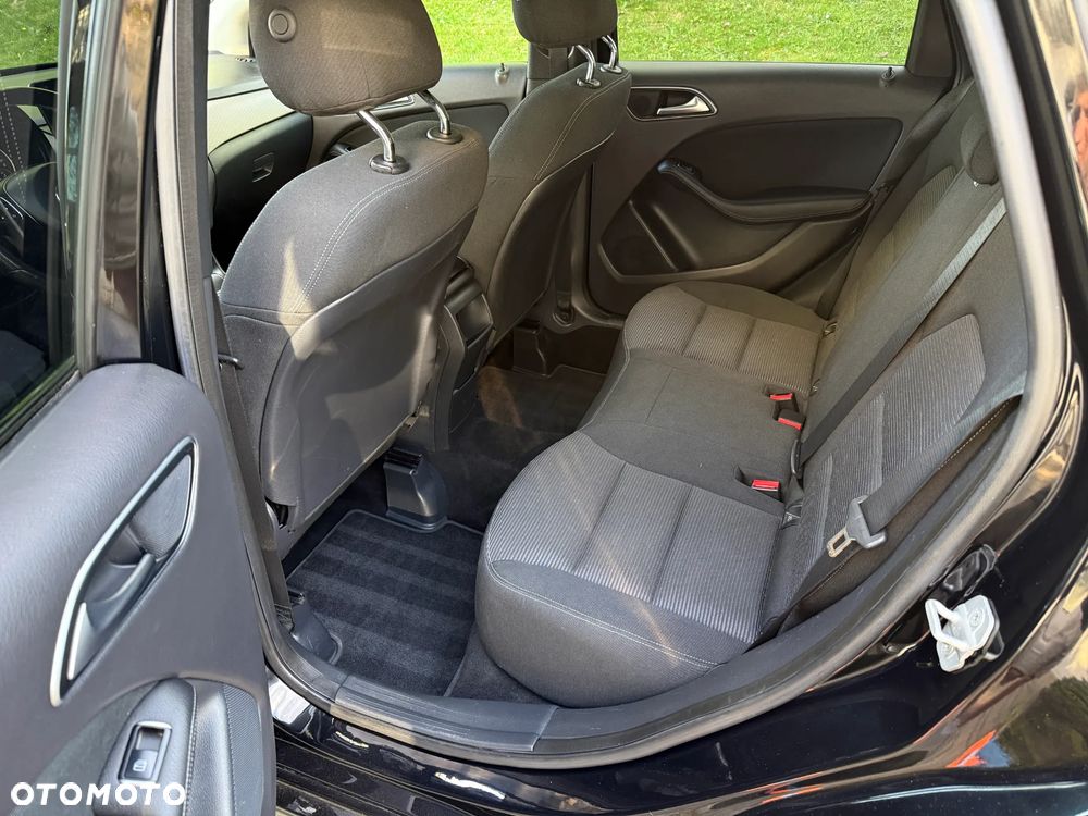 Mercedes-Benz Klasa B 200 (CDI) d 4Matic 7G-DCT - 18