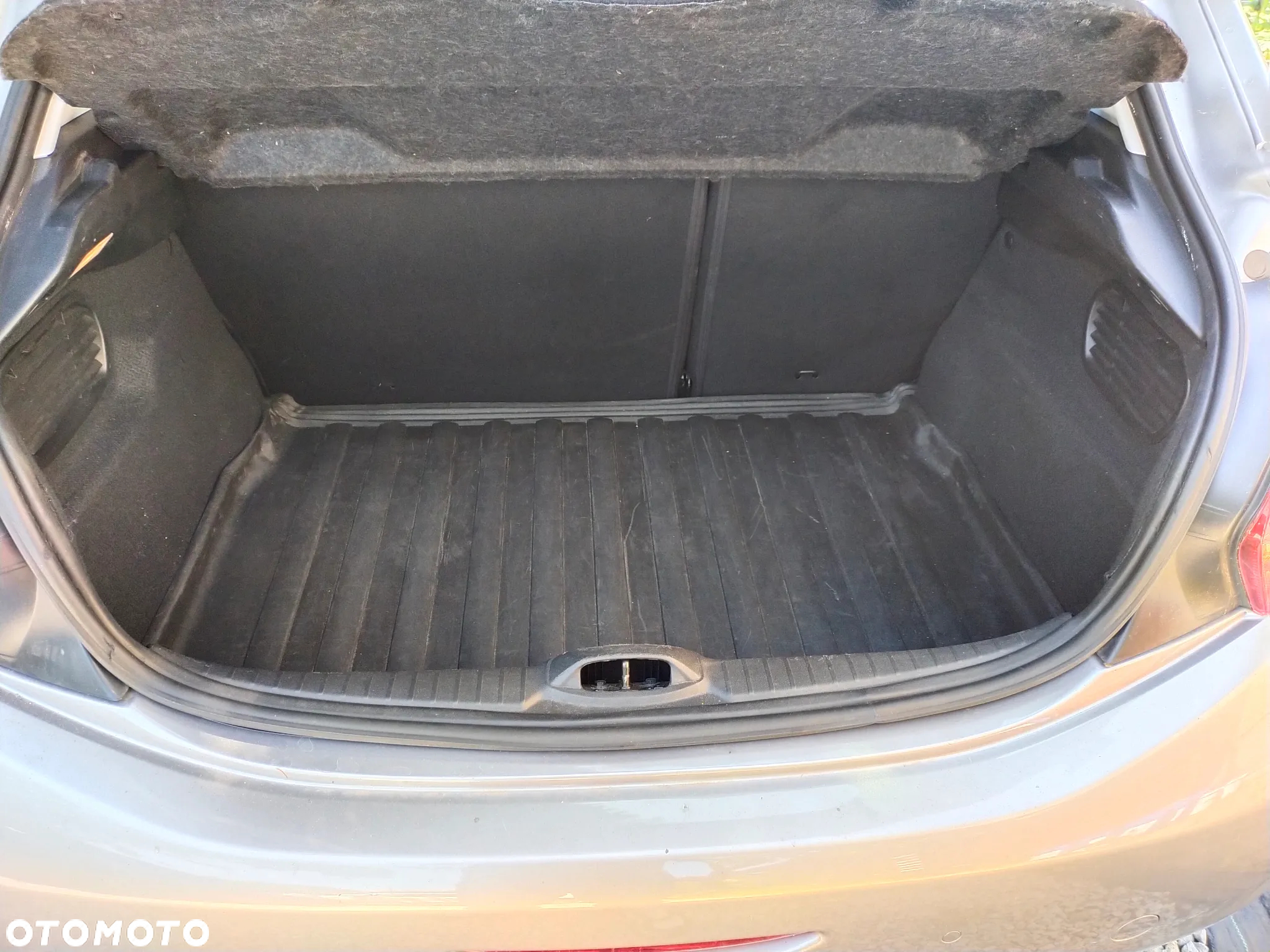 Peugeot 208 1.6 BlueHDi Active - 12