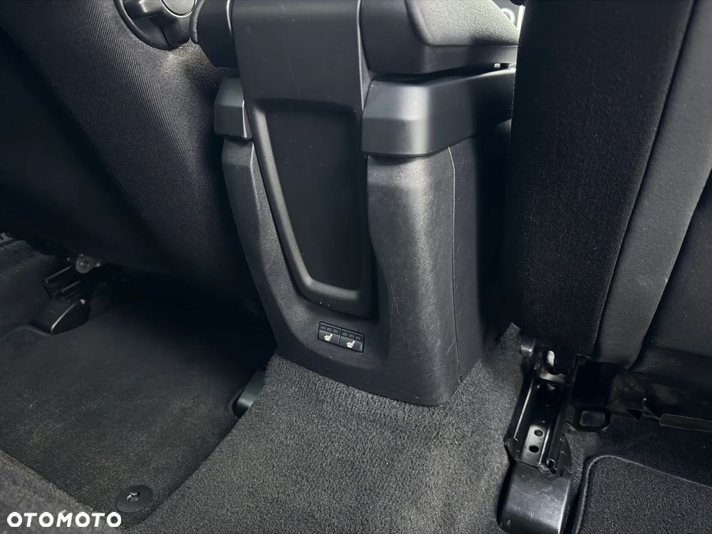 Volvo V40 D3 Drive-E Ocean Race - 25