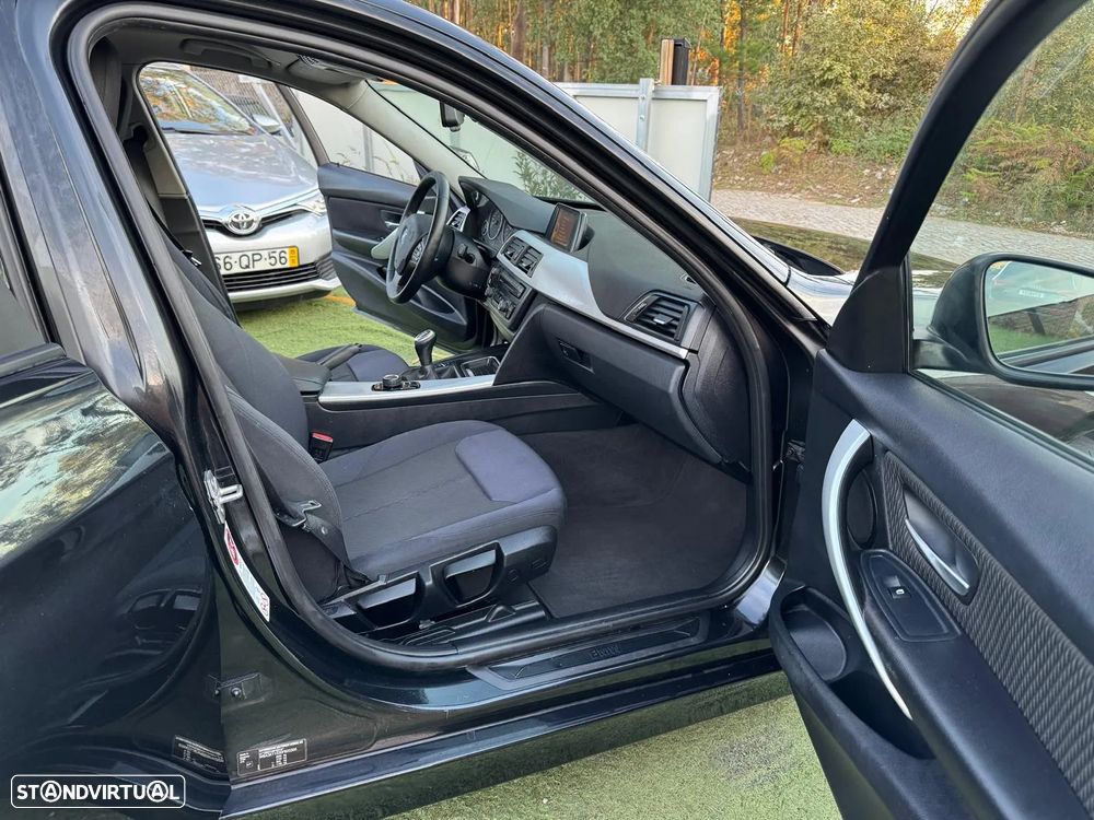 BMW 318 d Touring - 6