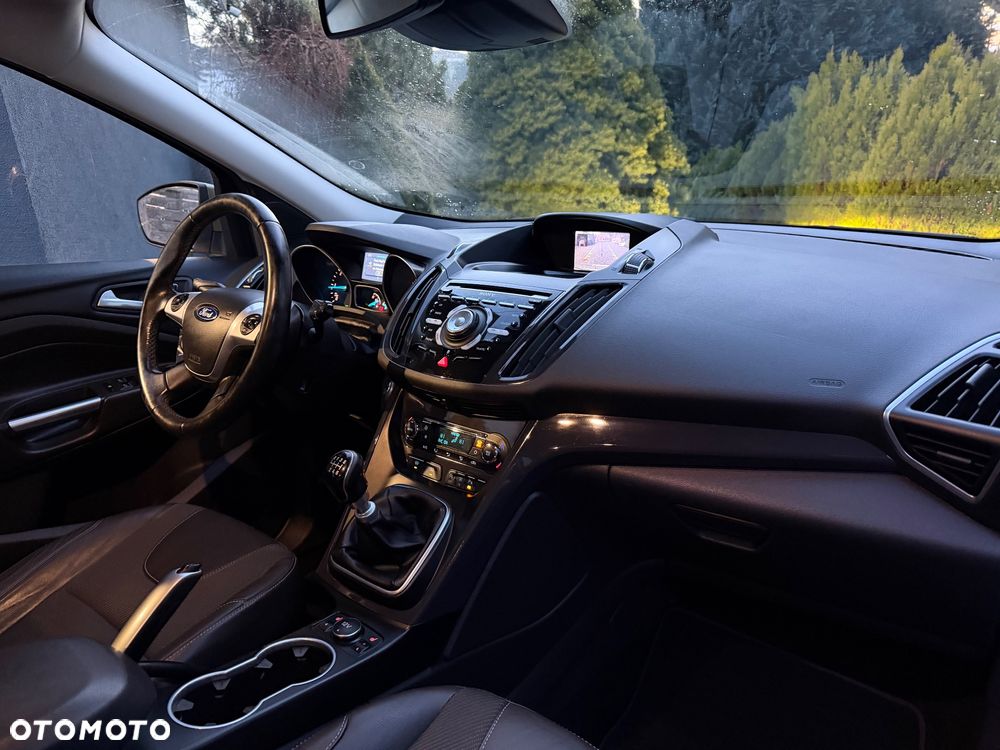 Ford Kuga 2.0 TDCi 4x4 Titanium - 6