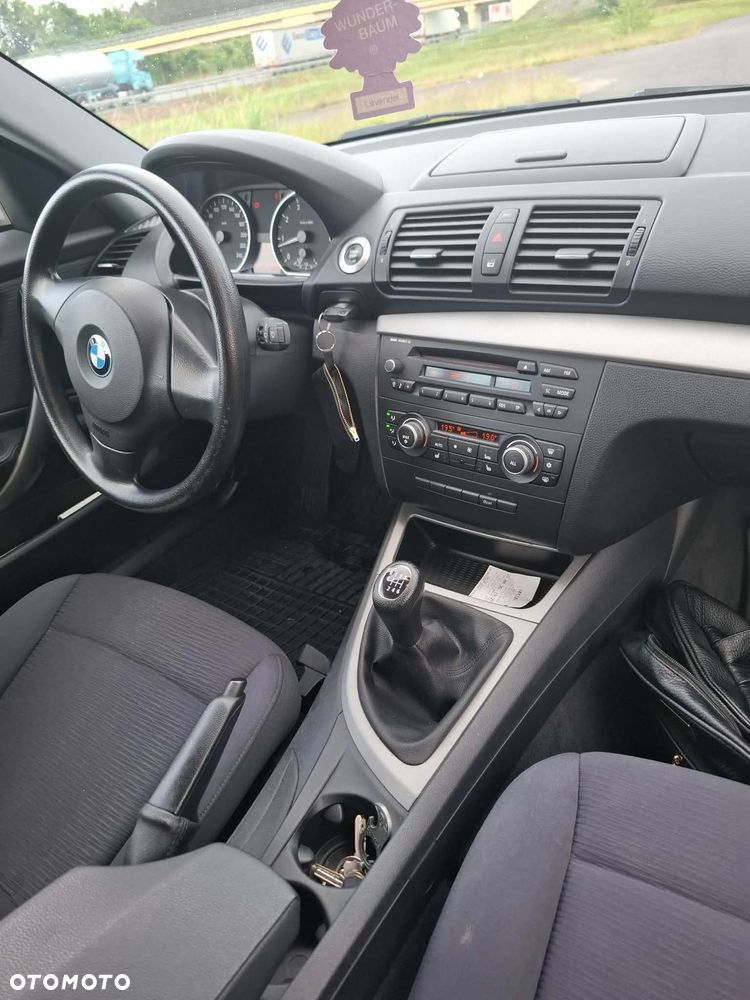 BMW Seria 1 116i - 15