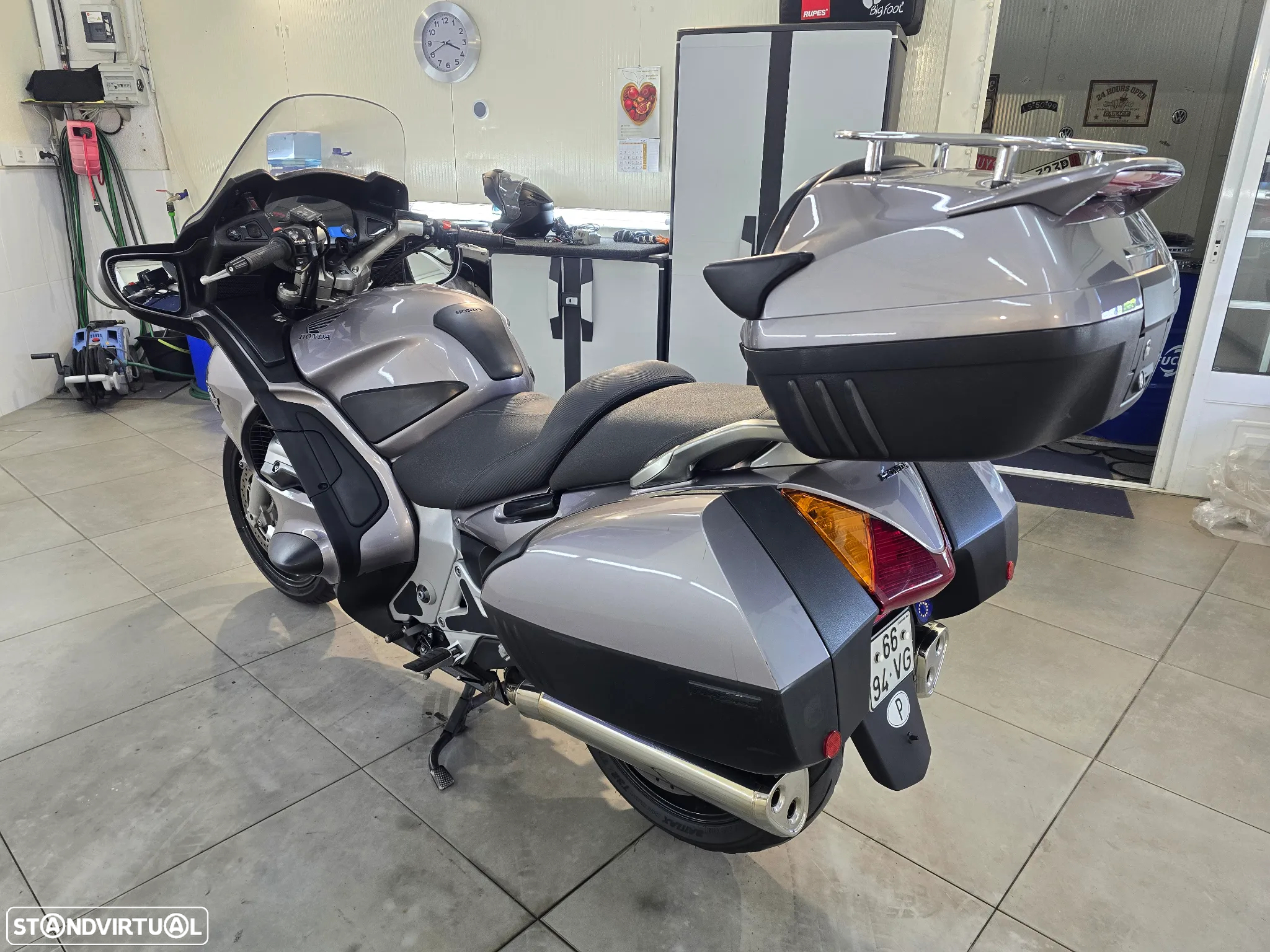 Honda Pan European ABS - 36