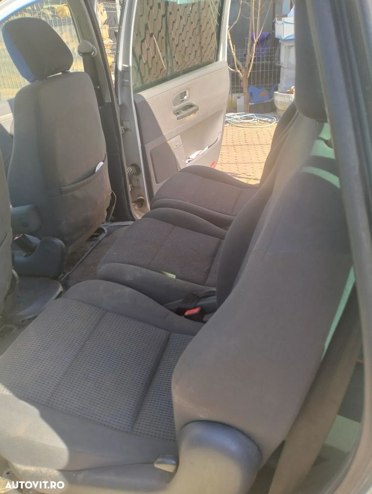 Volkswagen Sharan 1.9TDI Basis Aut - 4