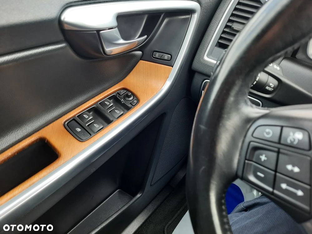 Volvo XC 60 D4 Geartronic Inscription - 23