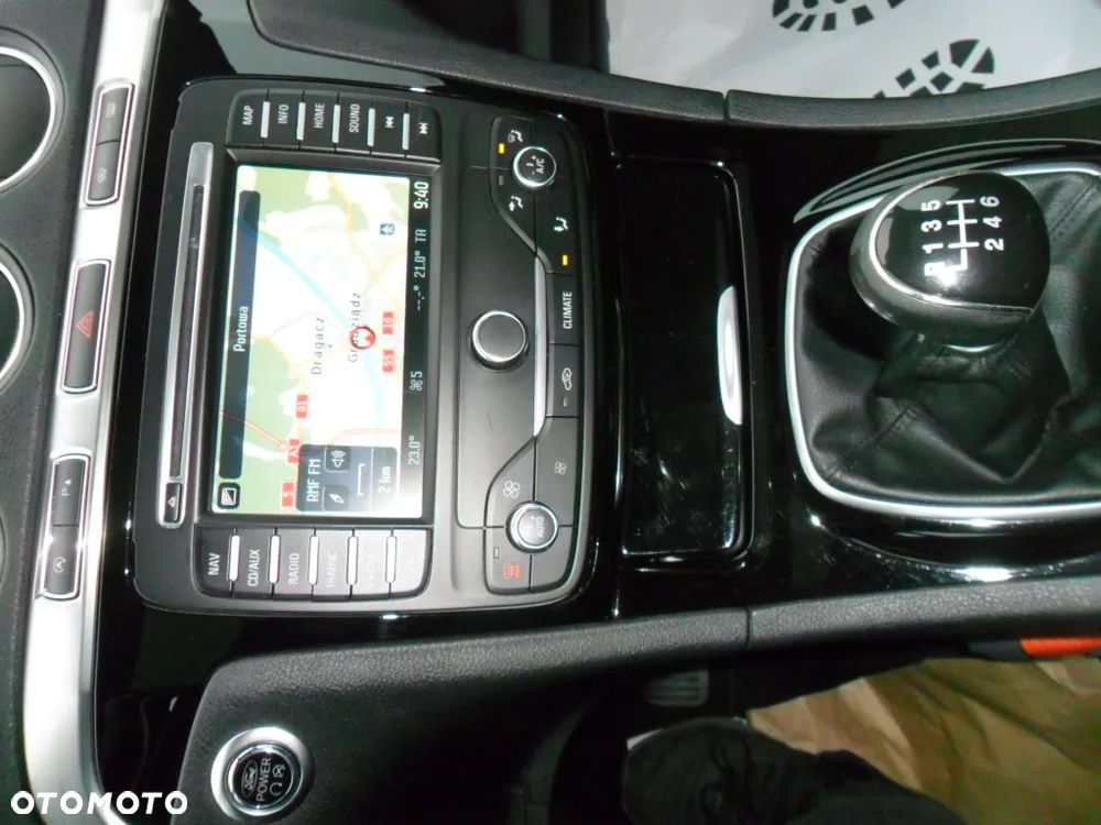 Ford Galaxy 1.6 EcoBoost Titanium - 28