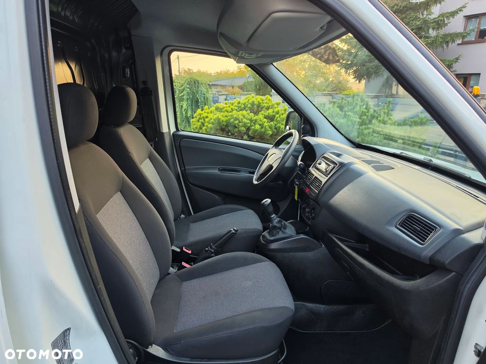 Fiat DOBLO - 8