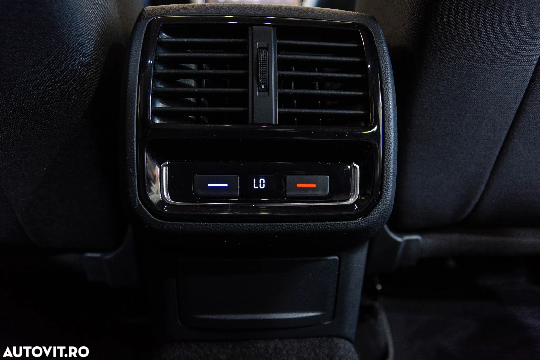 Volkswagen Passat Variant 2.0 TDI DSG Comfortline - 13
