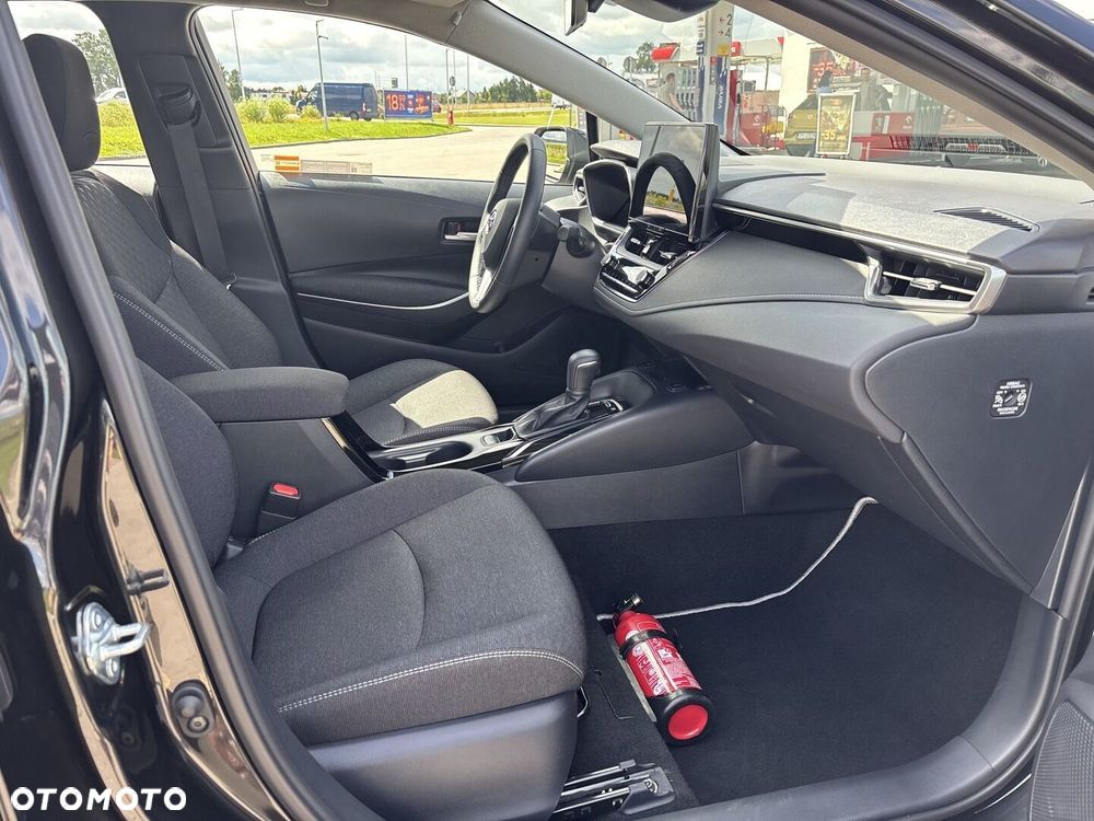 Toyota Corolla 1.8 Hybrid Comfort - 13