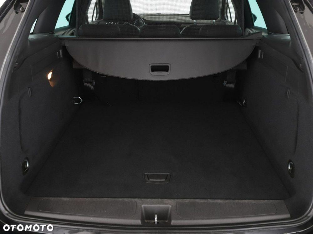 Opel Astra 1.2 T Elegance S&S - 21