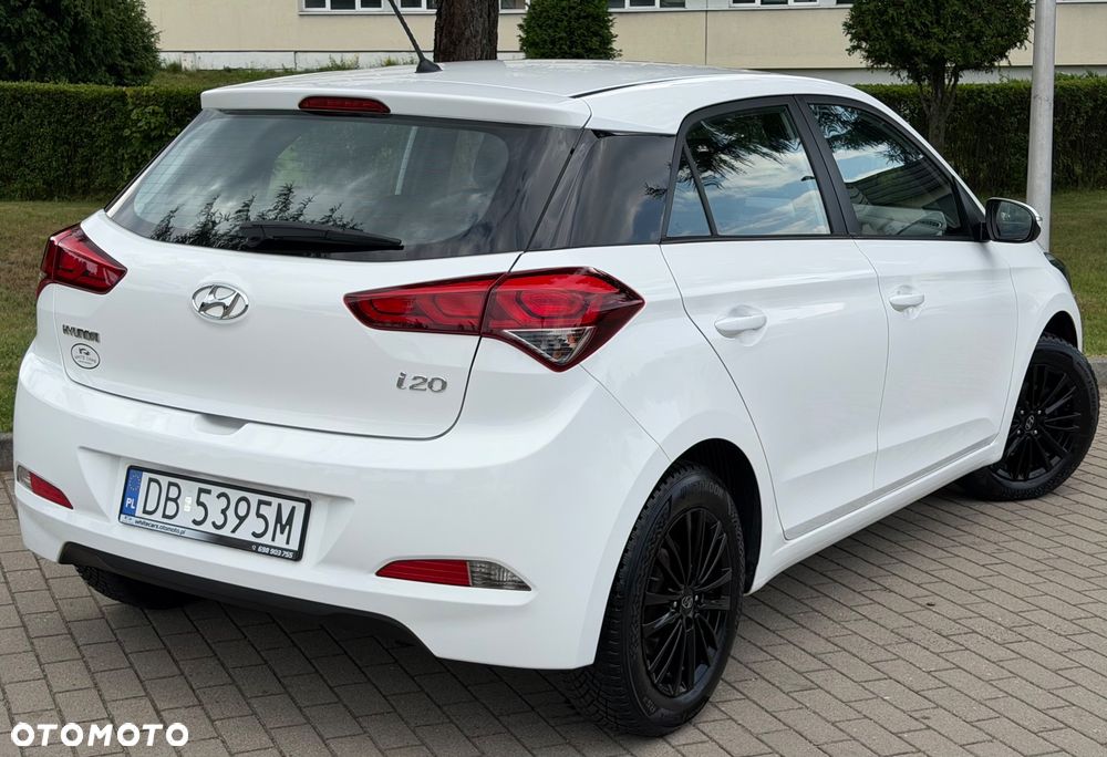 Hyundai i20 1.2 Passion - 31