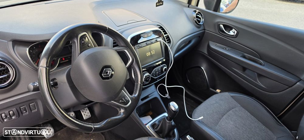Renault Captur 1.5 dCi Exclusive C/Pneu - 4