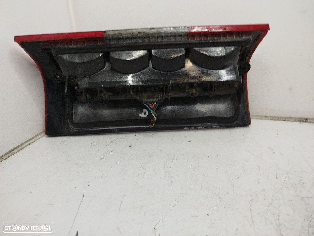 Farolim Stop Dto Peugeot Boxer Caixa (230L) - 3