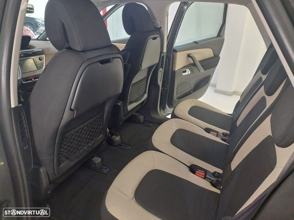 Citroën C4 Picasso 1.6 e-HDi Intensive ETG6 - 17