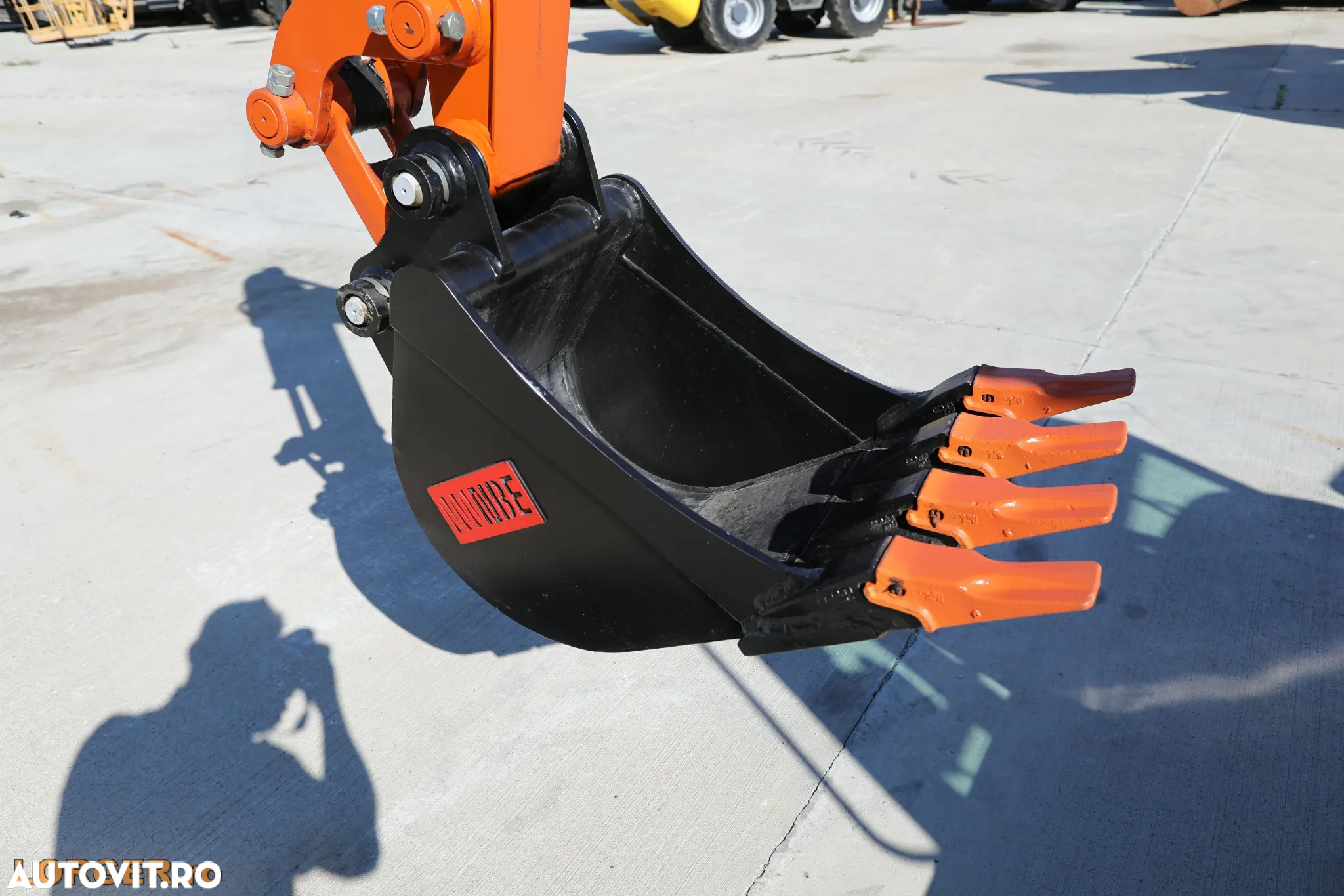 Hitachi ZX33U-5A - 10