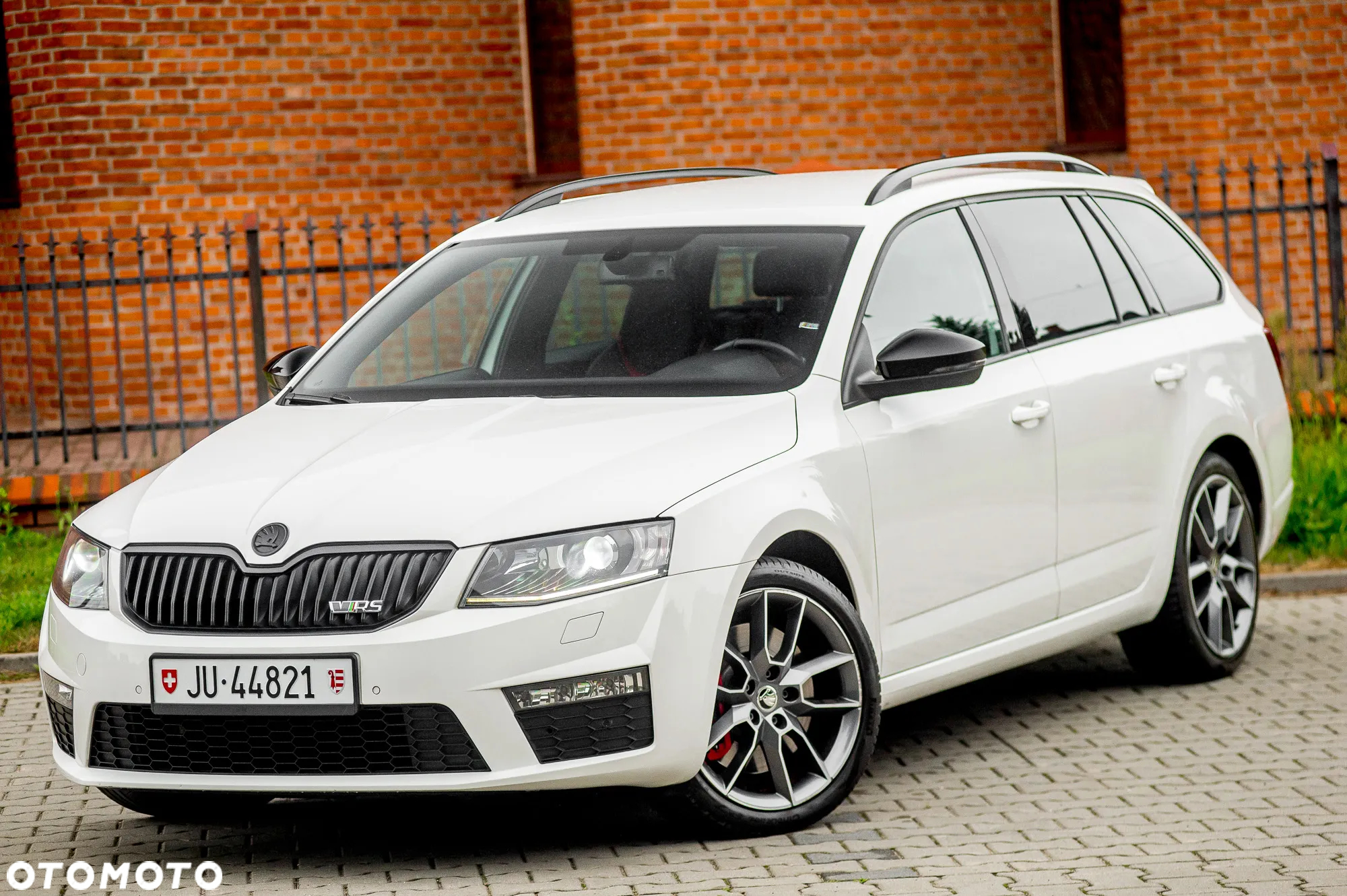 Skoda Octavia 2.0 TSI RS - 7
