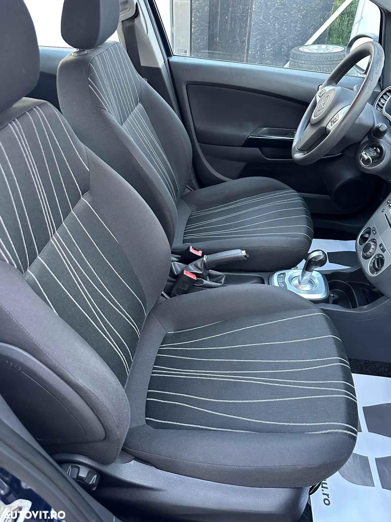 Opel Corsa 1.2i Easytronic Enjoy - 16