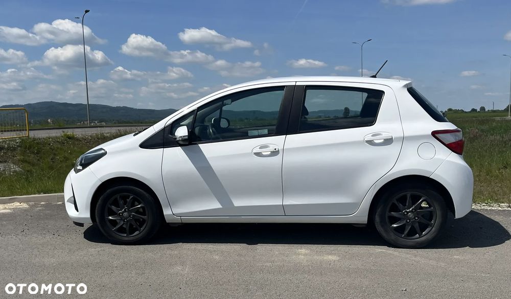 Toyota Yaris 1.5 Active - 9
