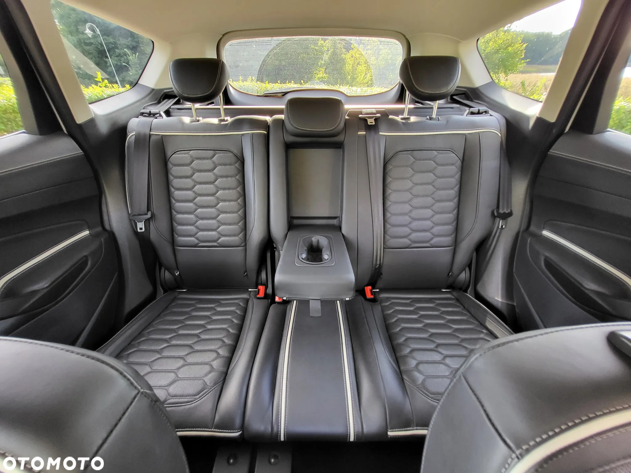 Ford Kuga Vignale 1.5 EcoBoost FWD - 25