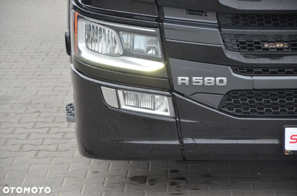Scania R 580 / V8 / 4 PODUSZKI / KLIMA P. / NAVI /FULL LED / ACC / 7410 - 7