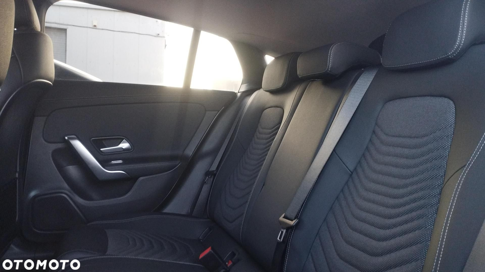 Mercedes-Benz CLA - 21