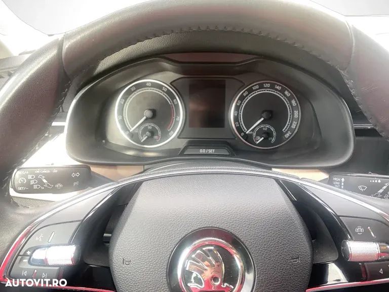 Skoda Kamiq 1.0 TSI DSG Style - 11