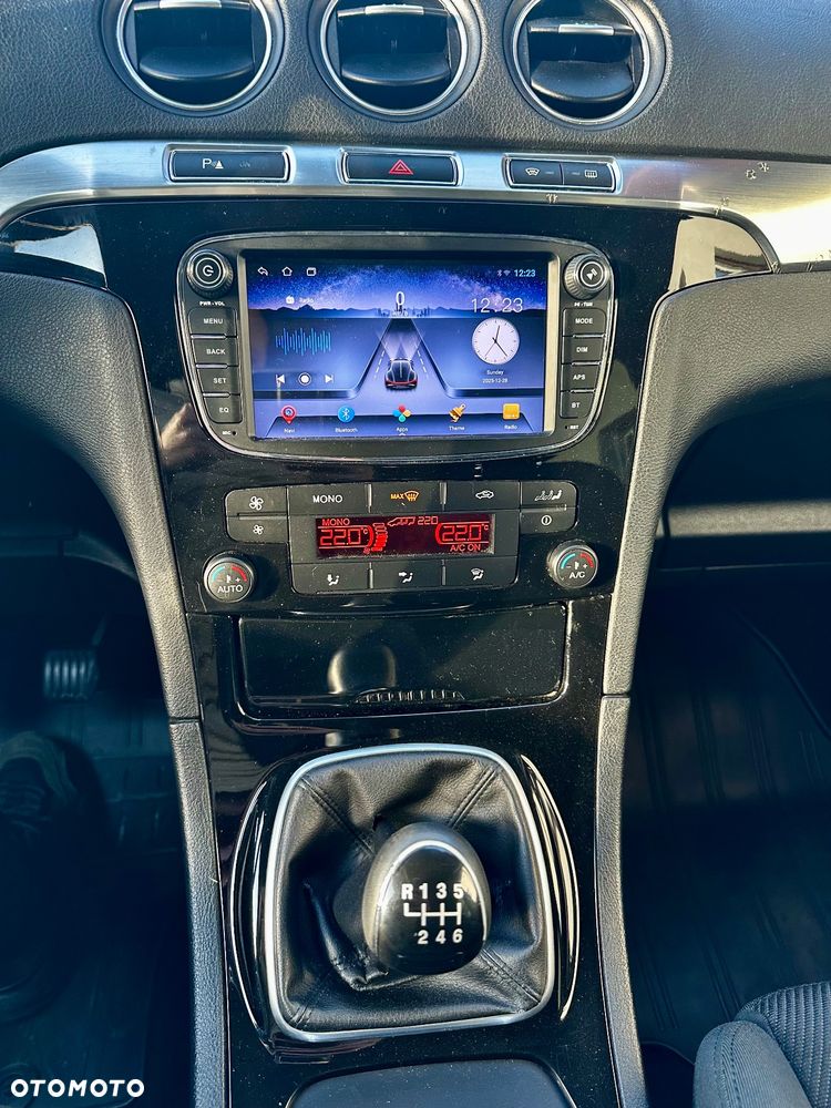 Ford Galaxy 2.0 TDCi DPF Titanium - 4