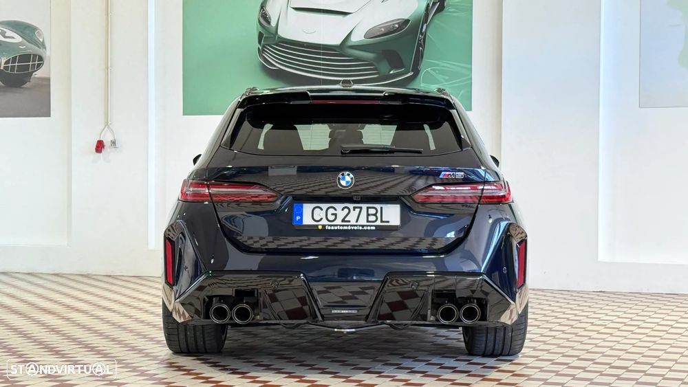 BMW M5 Touring xDrive - 4