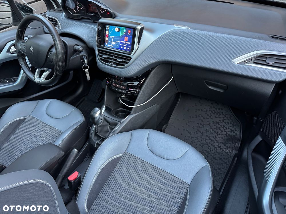 Peugeot 208 1.2 PureTech Allure S&S - 29