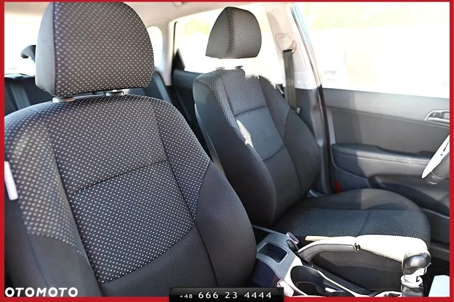 Hyundai i30 1.4 Blue Comfort - 22