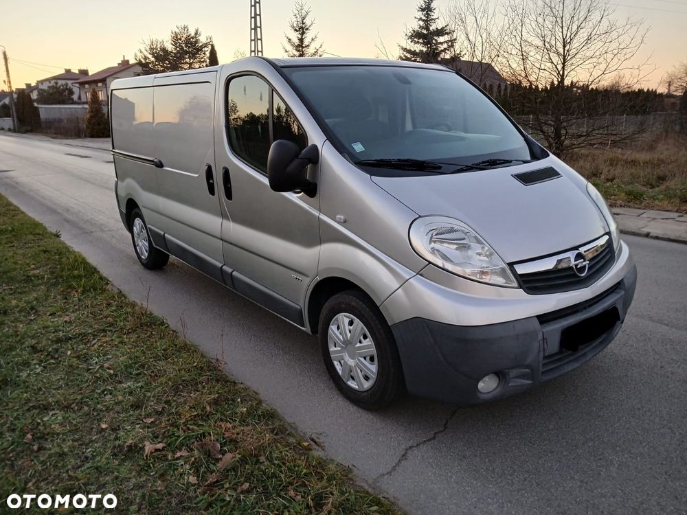 Opel VIVARO - 9