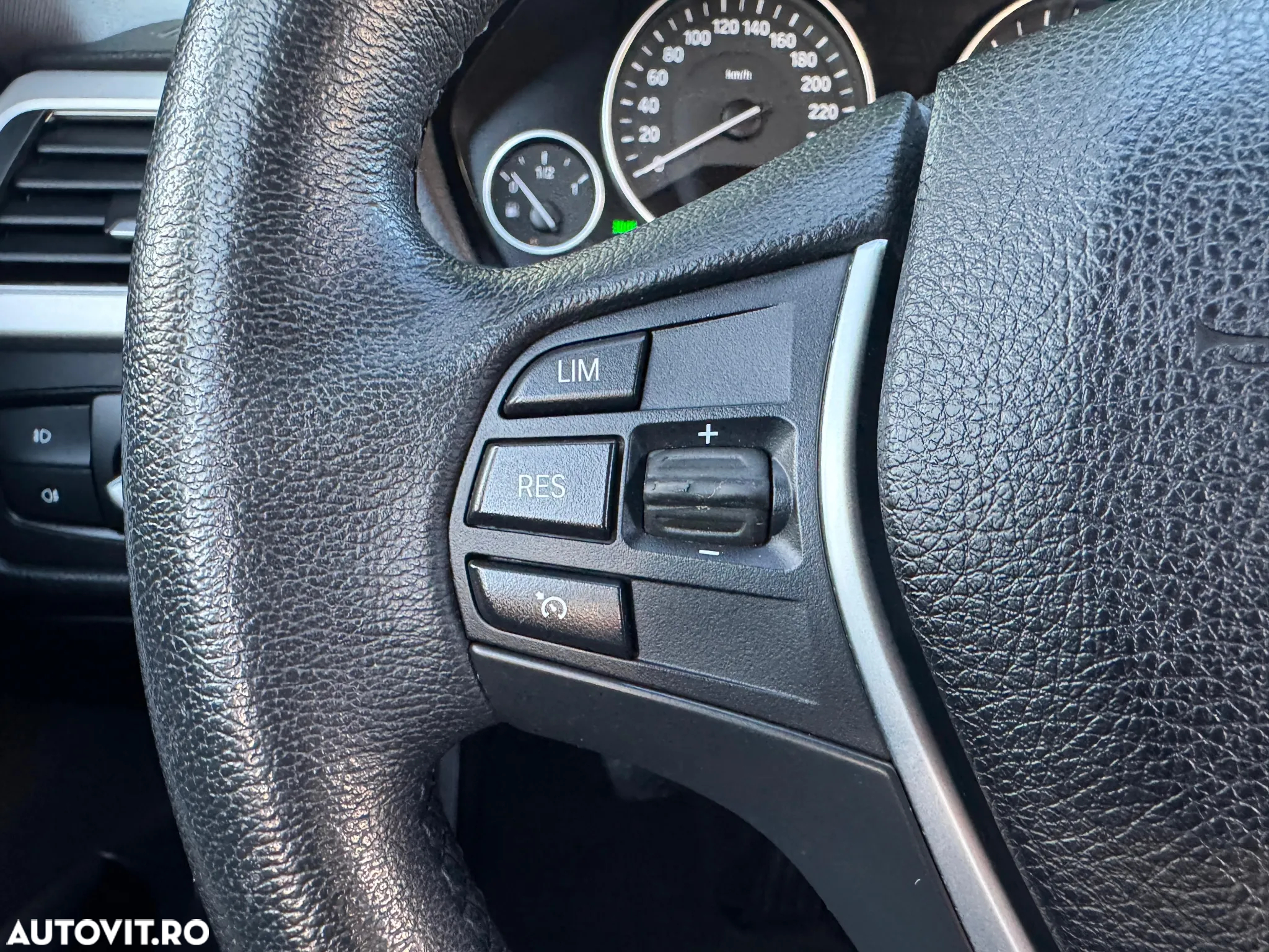 BMW Seria 3 318i Aut. Advantage - 11
