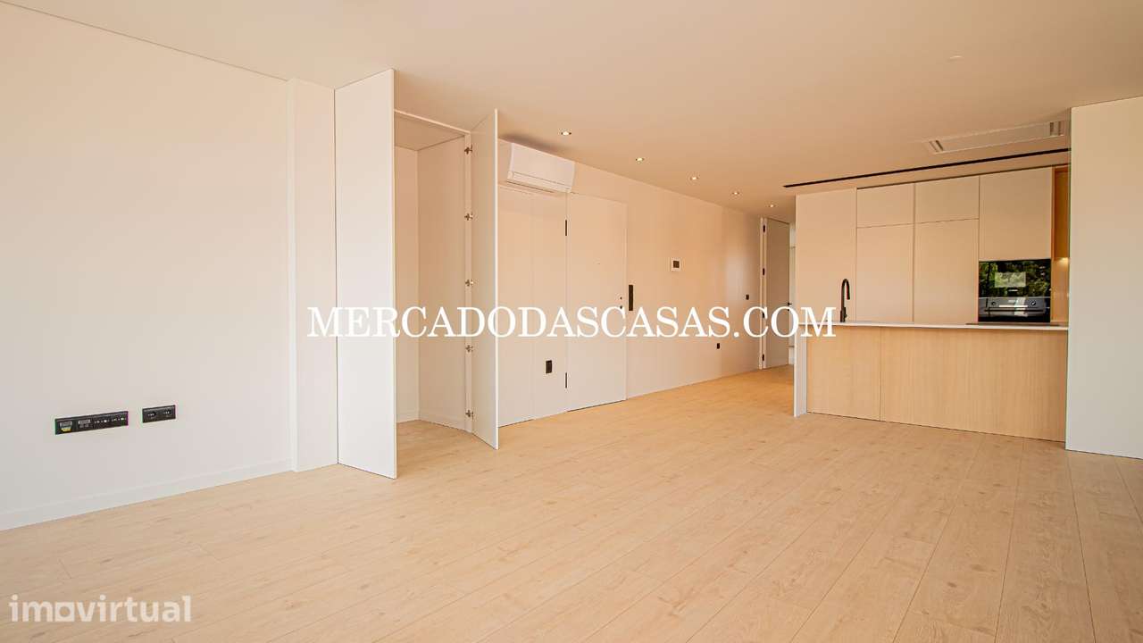 Apartamento T3, último andar, grandes áreas - Grande imagem: 5/25