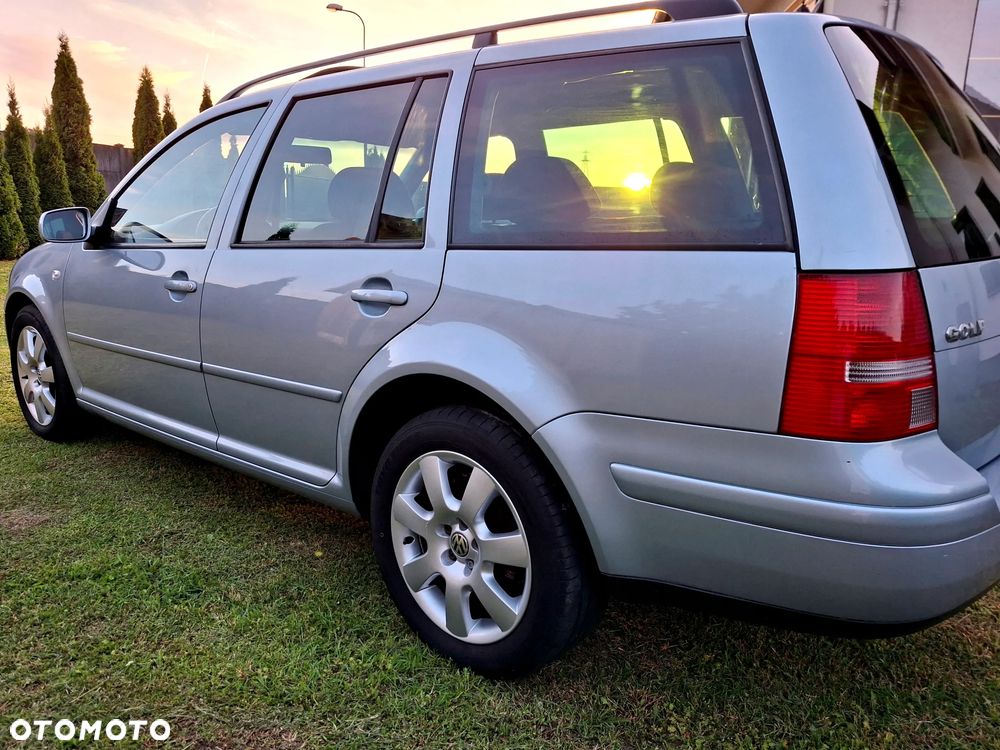 Volkswagen Golf - 16