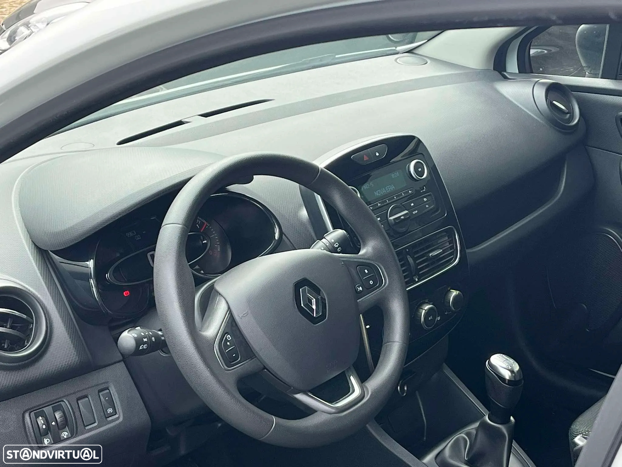 Renault Clio IV Van 1.5 dCi 75cv - 8