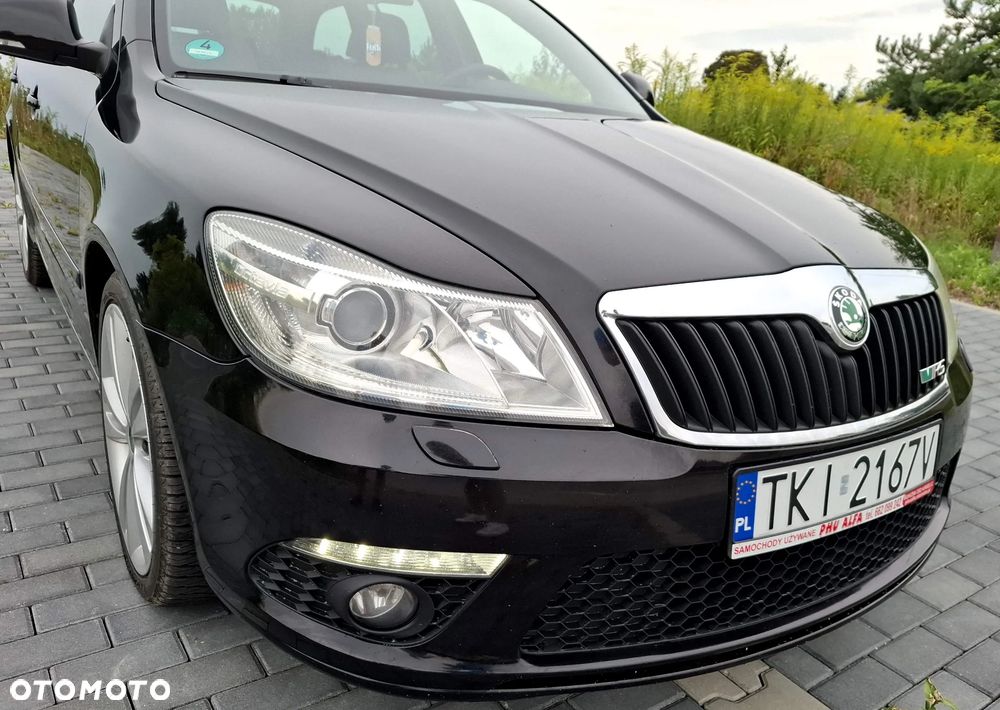 Skoda Octavia 2.0 TDI CR DPF RS - 30