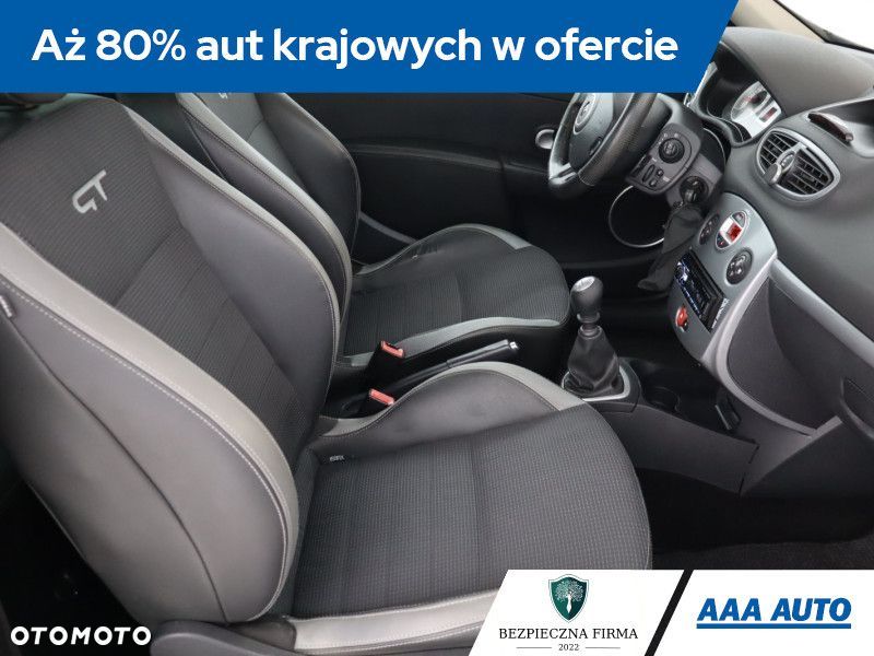 Renault Clio - 11