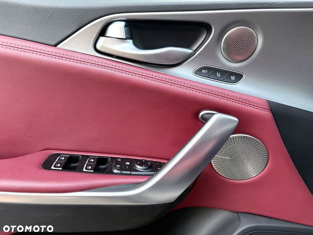 Kia Stinger 2.0 T-GDI GT Line - 28