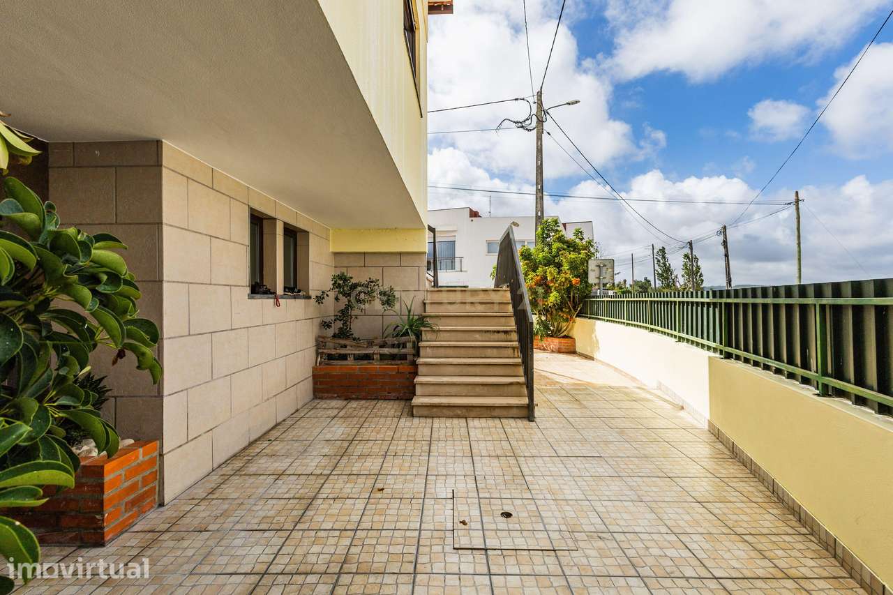 Moradia individual T4 perto do centro da Cidade - Grande imagem: 5/42