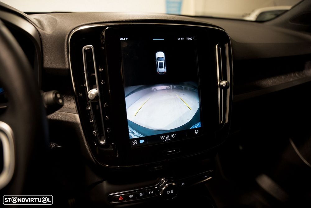 Volvo XC 40 Recharge Core - 7