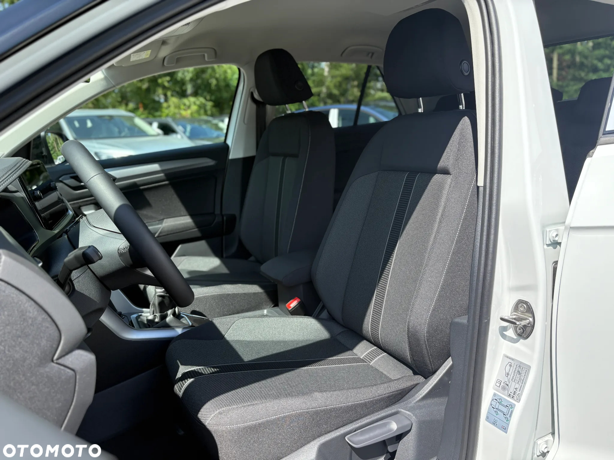 Volkswagen T-Roc 1.5 TSI Life Plus - 22