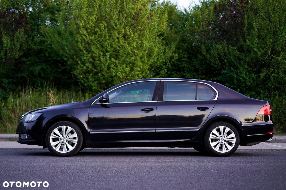 Skoda Superb 2.0 TDI Elegance - 3
