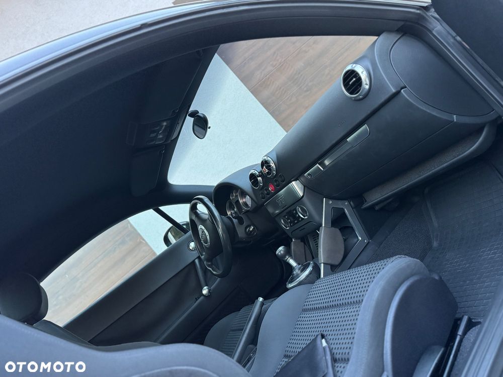 Audi TT Coupé 1.8T - 24