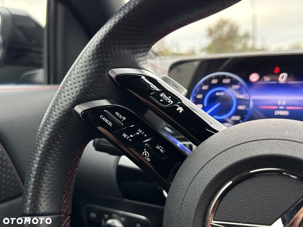 Mercedes-Benz EQA 300 66.5kWh 4-Matic AMG Line - 20