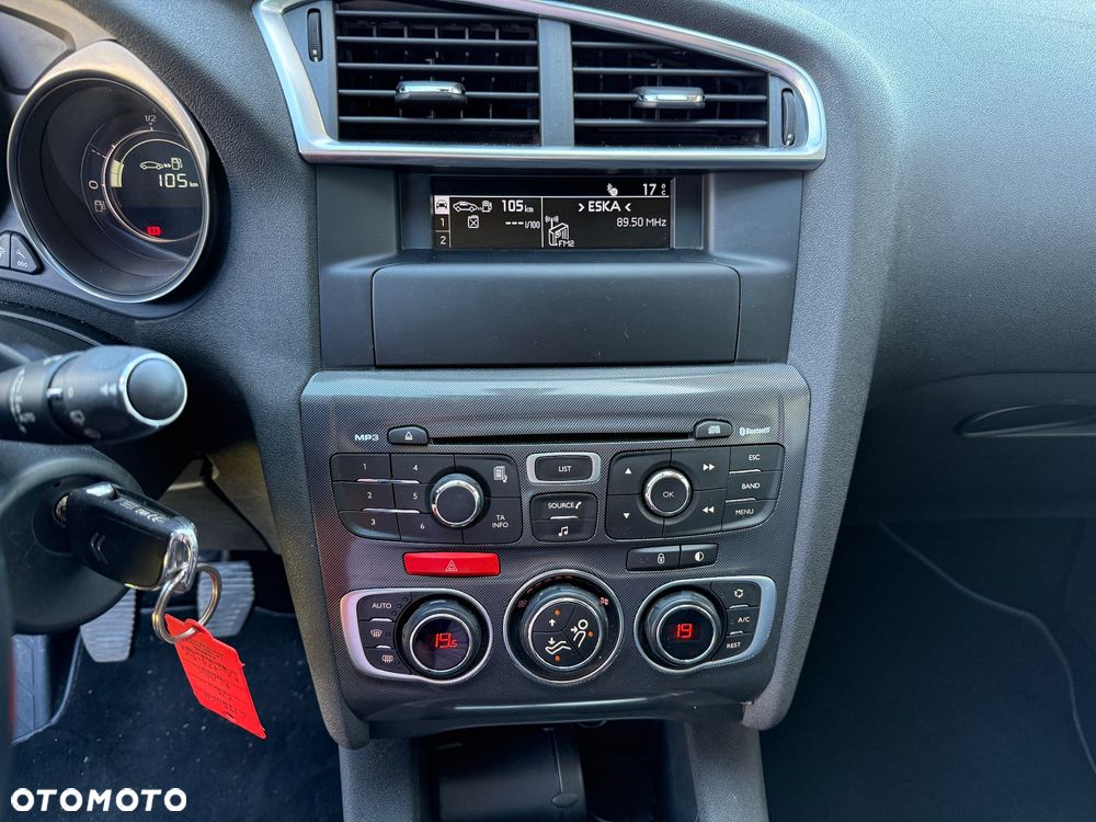 Citroën C4 VTi 120 Exclusive - 25