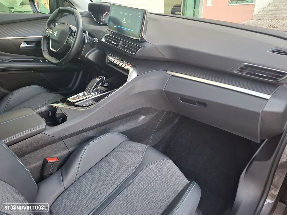 Peugeot 3008 1.2 PureTech Allure EAT8 - 41