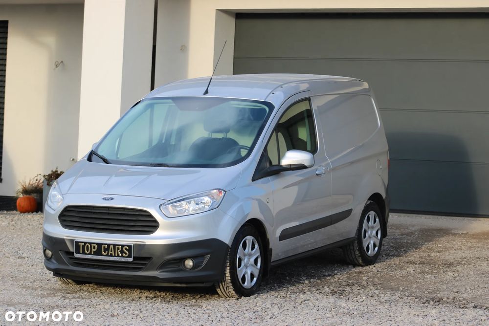 Ford transit courier - 2