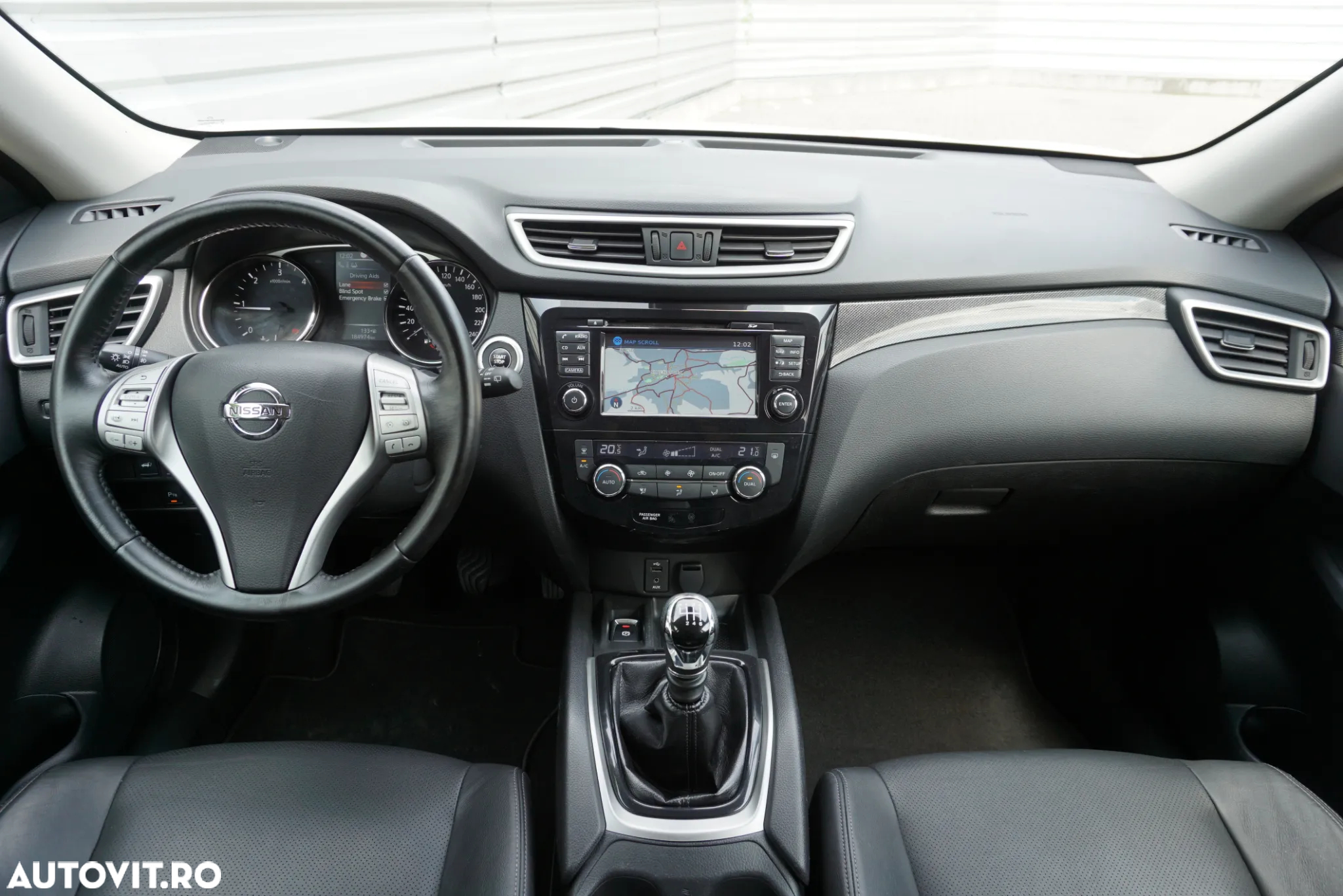 Nissan X-Trail 1.6 dCi ALL-MODE 4x4i Tekna - 3