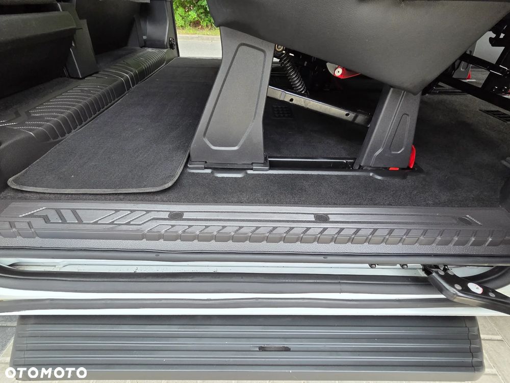 Ford Tourneo Custom 2.0 TDCi L2 Trend - 35