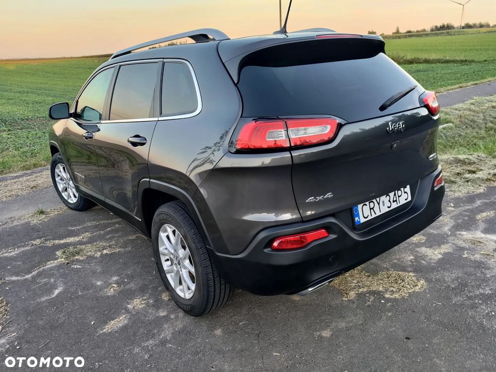 Jeep Cherokee - 6